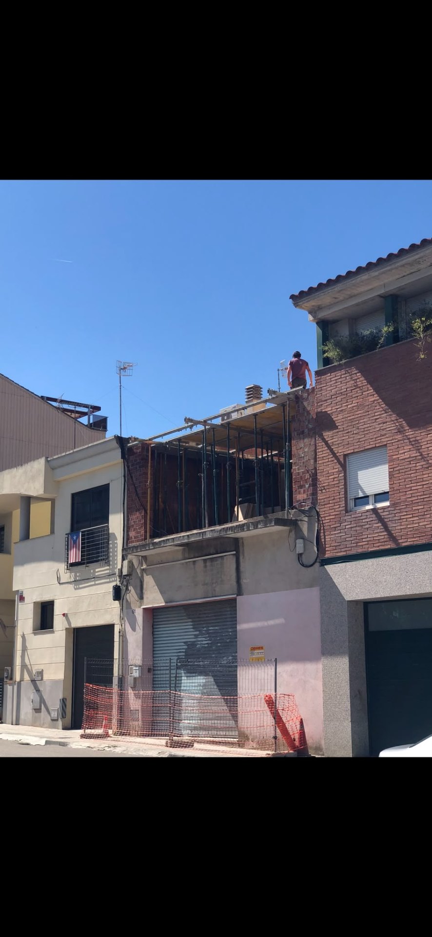 Cambio de uso de local comercial a vivienda en Vilafranca